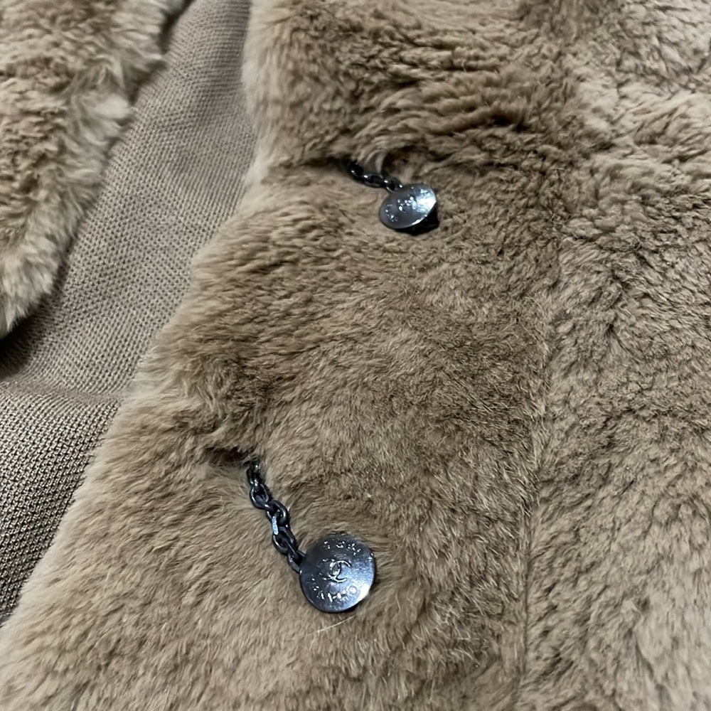 Chanel Fur vest - Picture 3 of 15